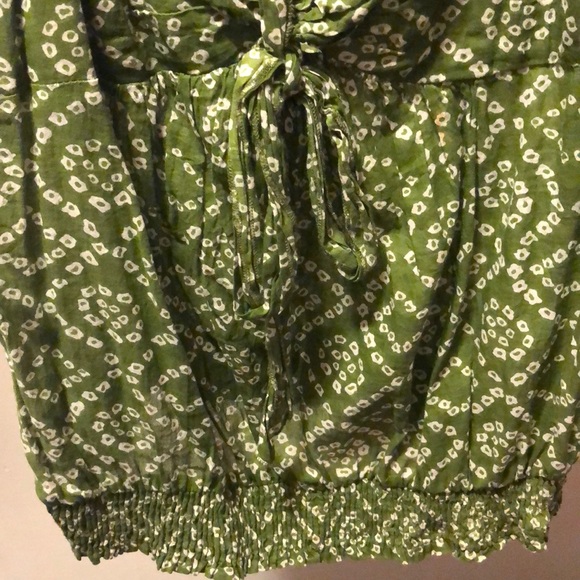 Top - Picture 2 of 4